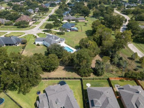 32731 Westminster Dr, Fulshear TX 77441-4098 exterior