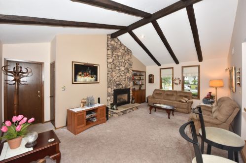 7012 Van Beck Ave, Milwaukee, WI 53220-2434