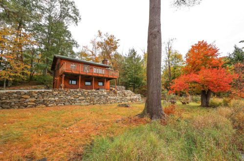 99 Woodhill Rd, Concord, NH 03304-5312