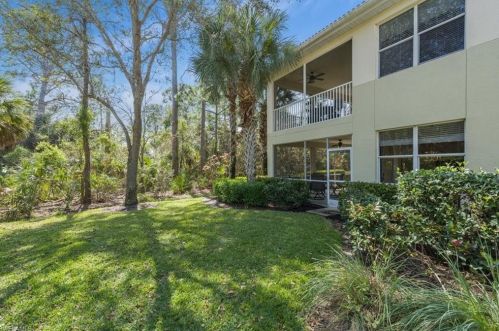 1782 Tarpon Bay Dr, Naples FL 34119-8711 exterior