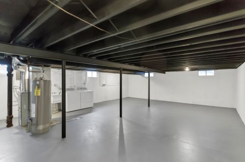 202 Walnut Dr, Saint Charles IL  60174-1540 exterior