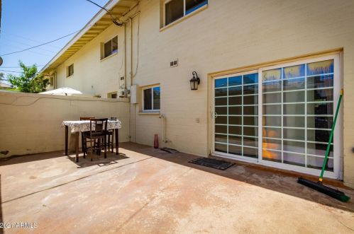 1307 44th St, Phoenix AZ 85044-6005 exterior