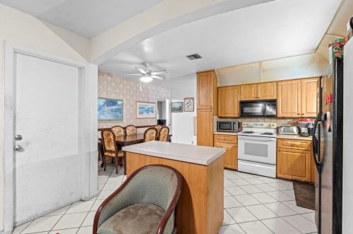 2598 4 Ct, Boca Raton FL 33432-1907 exterior