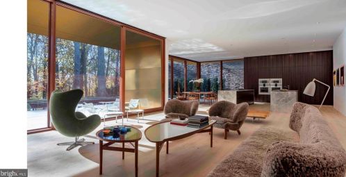 3131 Chain Brg Rd, Washington DC 20016-3301 exterior