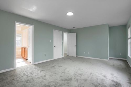 1584 Route 211, Middletown NY 10941-3739 exterior