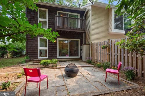 862 New Mark Esplanade, Rockville MD 20850-2736 exterior