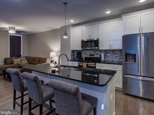 605 Queen St, Lancaster, PA 17603-5621