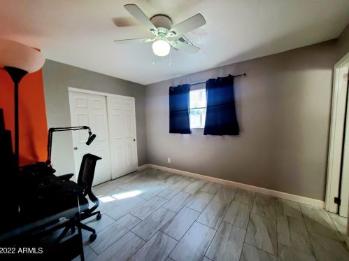 2321 47 Dr, Phoenix AZ 85031-1408 exterior