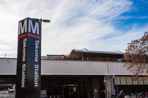 106 Geneva Ave, Silver Spring MD  20910-5105 exterior