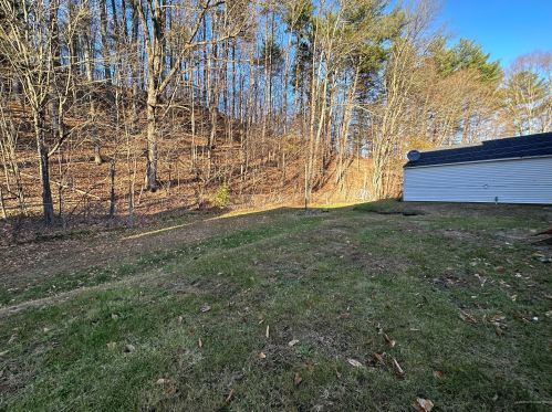 20 Davis Ct, Wilton ME  04294-6213 exterior