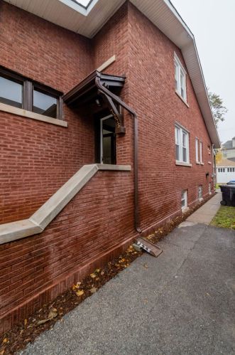 7225 Bennett Ave, Chicago IL  60649-2905 exterior