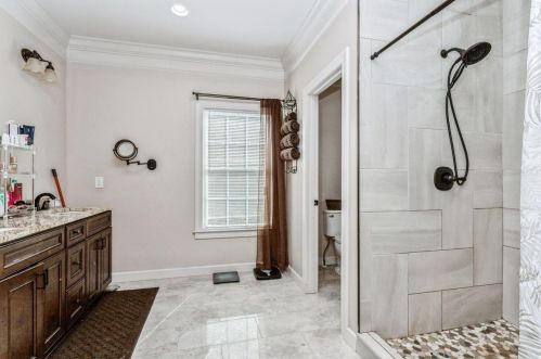 2496 Kingsland Dr, Atlanta GA 30360-1457 exterior