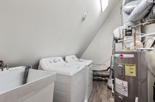 66 Pius St, Pittsburgh PA  15203-1652 exterior