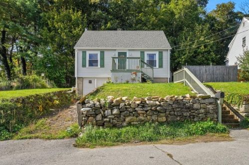 84 Harris Ave, Providence RI  02903-1012 exterior