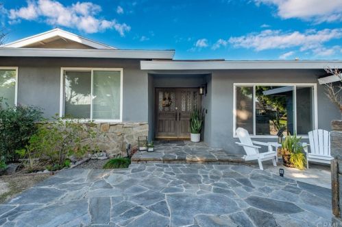 13561 Malena Dr, Tustin CA 92780-1914 exterior