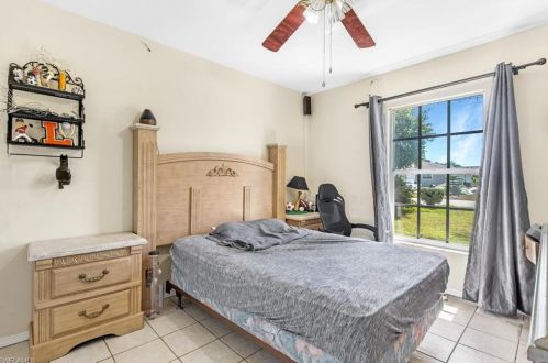 5305 Warren St, Naples FL 34113-8746 exterior