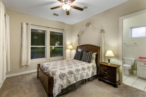 32731 Westminster Dr, Fulshear TX 77441-4098 exterior