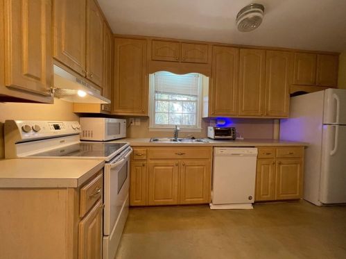 2791 Chicopee Dr, Atlanta, GA 30360-2636