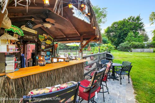 38 Normandy Ct, Middletown NJ 07748-3221 exterior