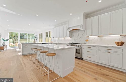 17 9th St, Washington DC  20003-1333 exterior