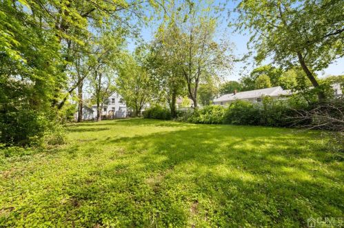 47 Harrison Ave, Edison NJ  08837-3430 exterior