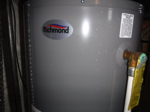 1108 Hamilton St, Manitowoc WI 54220-5230 exterior