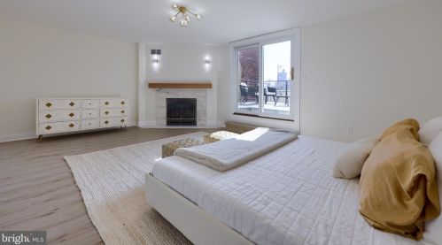 18 Walnut St, Lancaster PA  17602-4924 exterior