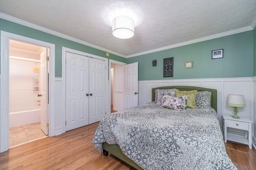 2201 Valley Creek Cir, Lithonia GA  30078-2532 exterior