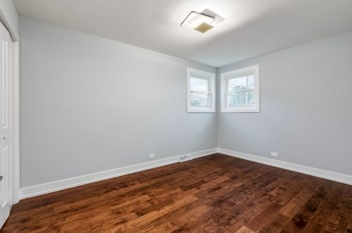 4824 Lawler Ave, Chicago IL 60638-5728 exterior