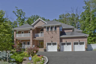 47 Ketch Rd, Morristown, NJ 07960-2660