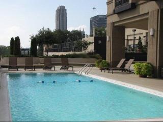 1270 Peachtree St, Atlanta GA  30309-3422 exterior