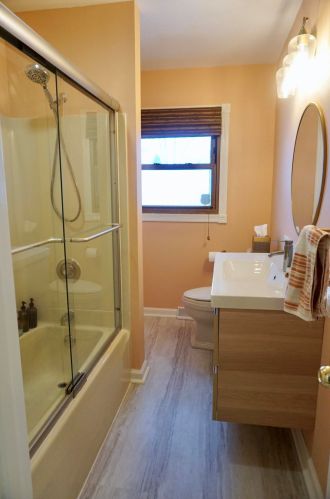 3773 68th St, Milwaukee WI  53220-1828 exterior