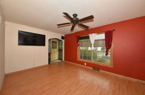 4323 19th Pl, Milwaukee, WI 53209-6835