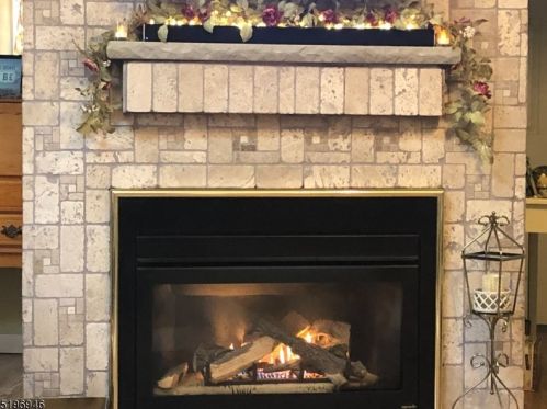 7 Poplar Tree Ln, Sparta NJ  07871-2327 exterior