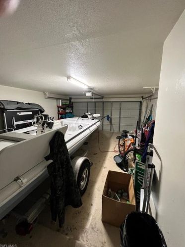 133 Mentor Dr, Naples FL 34110-1327 exterior