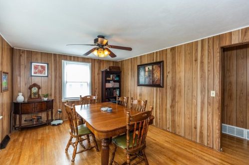 228 Grandview Ave, Woonsocket RI 02895-2752 exterior