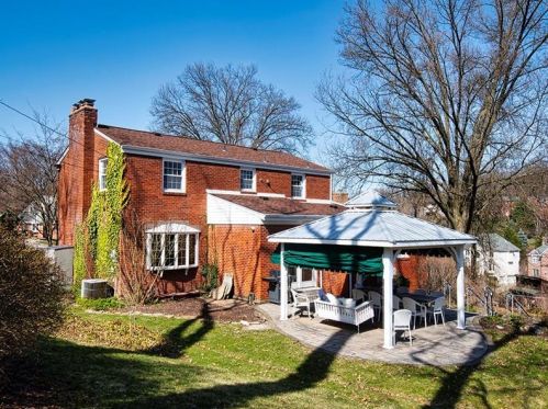 590 Clemson Dr, Pittsburgh PA 15243-1736 exterior