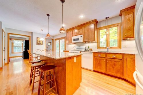 128 Tobacco St, Exeter CT 06249-1626 exterior