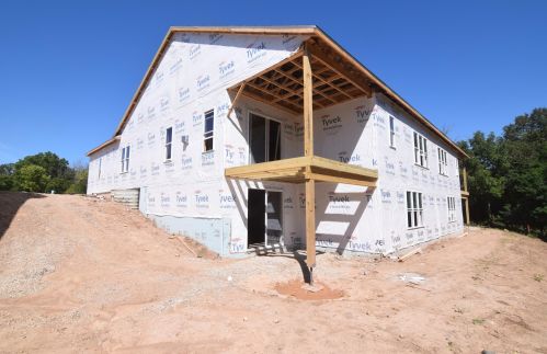 12266 Waterford Ave, Milwaukee WI  53228-1892 exterior