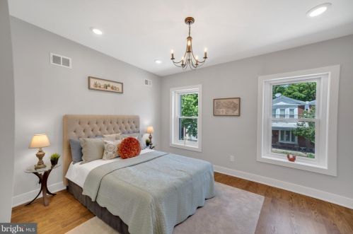 4207 Houghton St, Philadelphia PA  19128-1722 exterior