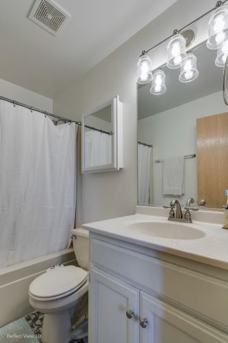 1236 Callaway Dr, Joliet IL 60404-8155 exterior