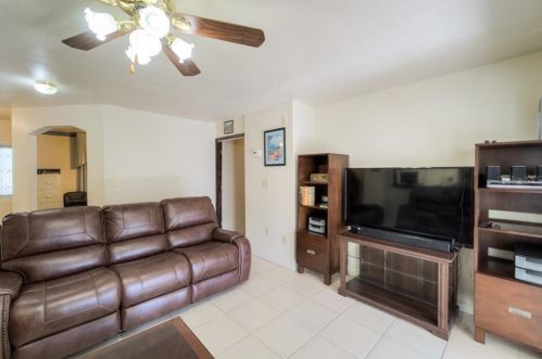 2503 21st Ave, Tampa FL 33605-2302 exterior