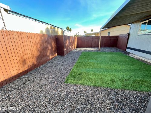 15601 19th Ave, Phoenix AZ 85023-4314 exterior