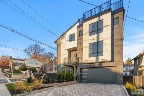 404 Commercial Ave, Cliffside Park, NJ 07010-1430