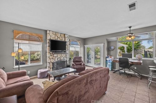 11569 Allwood Dr, Riverside CA 92503-0802 exterior