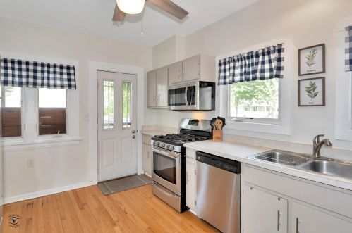 11056 Bell Ave, Chicago IL 60643-3935 exterior