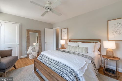 5 Maple St, Alexandria VA 22301-2603 exterior