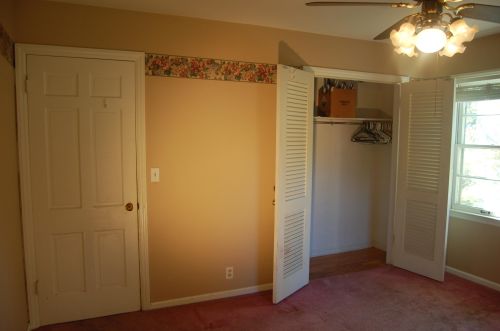 3325 Poinsettia Ave, Grand Rapids MI 49508-2567 exterior