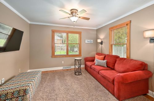 9304 Jackson Park Blvd, Milwaukee WI 53226-2616 exterior