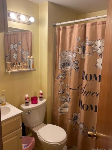 58 Newington Ave, New Britain CT 06051-2116 exterior